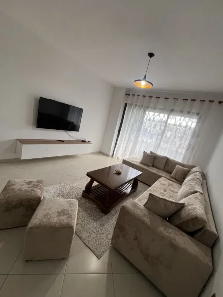 Tirane, jepet me qera apartament 2+1 Kati 2, 90 m² 500 € (Astir , Vila L)