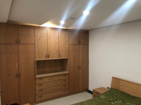 Tirane, jepet me qera apartament 2+1 Kati 2, 70 m² 500 € (Brryli)