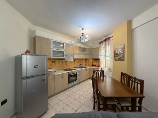 Tirane, jepet me qera apartament 2+1 Kati 2, 113 m² 1.500 € (Rruga Vaso Pasha)