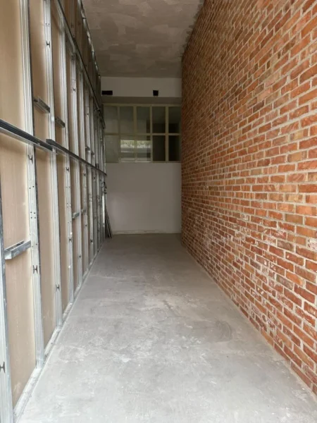 Tirane, jepet me qera dyqan Kati 0, 20 m² 400 € (myslym shyri)