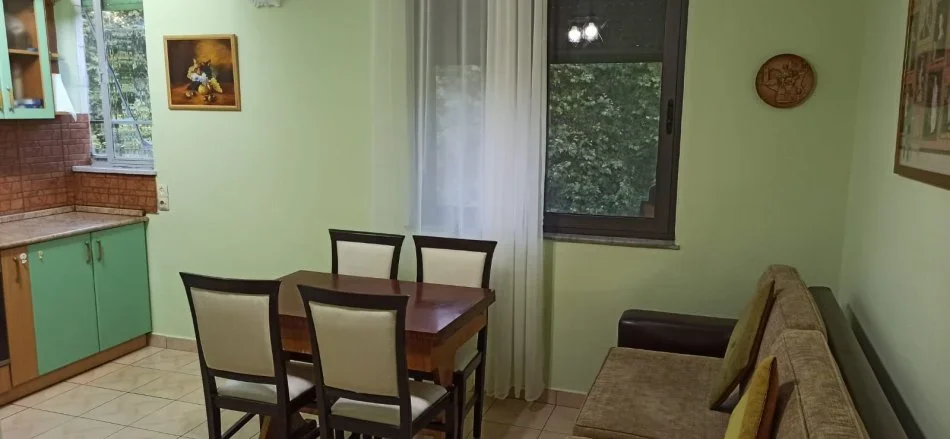 Tirane, jepet me qera apartament 1+1 Kati 5, 60 m² 600 € (Ish-Ekspozita)