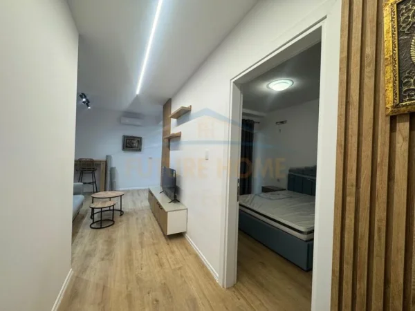 Tirane, jepet me qera apartament 1+1 Kati 1, 65 m² 550 € (KODRA E DIELLIT)