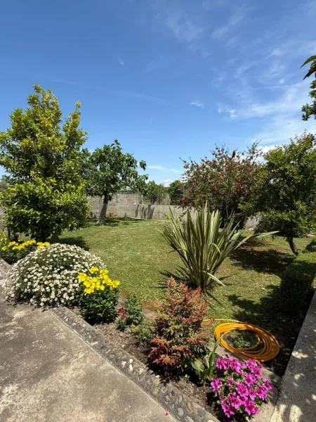 Shqiperi, shitet Vile ne plazh 2 Katshe Kati 2, 280.000 € (Golem Qerret)