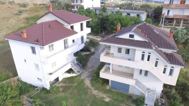 Tirane, shes 3 Vila 3 Katshe 2.173 m² 530.000 Euro (Farkë)