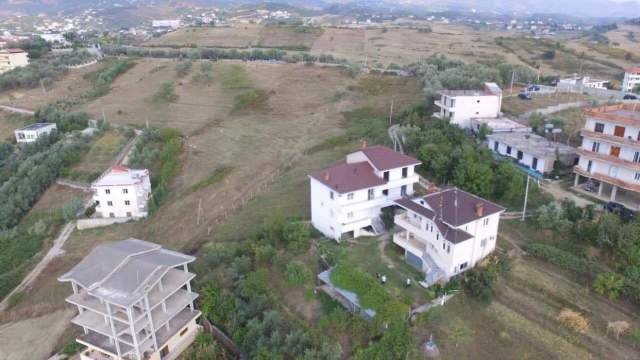 Tirane, shes 3 Vila 3 Katshe 2.173 m² 530.000 Euro (Farkë)