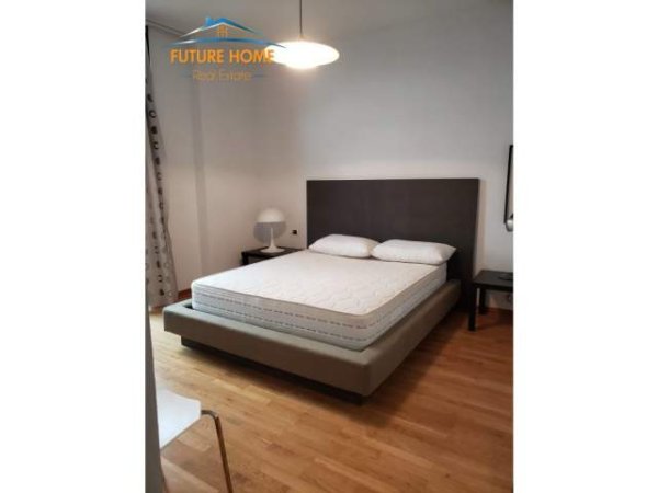 Tirane, jap me qera apartament 3+1 Kati 7, 139 m² 1.200 Euro