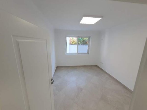 Tirane, jap me qera apartament 2+1+BLK Kati 1, 120 m² 600 Euro (rruga Ibrahim Rugova)