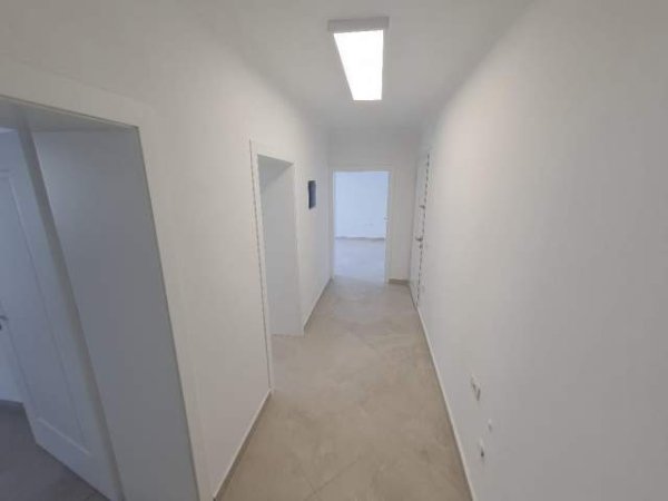 Tirane, jap me qera apartament 2+1+BLK Kati 1, 120 m² 600 Euro (rruga Ibrahim Rugova)