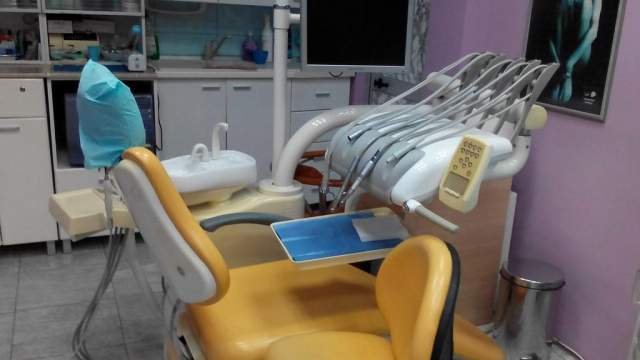 Tirane, shes pajisje dentare Poltron Dentar cmimi 60.000 leke te reja