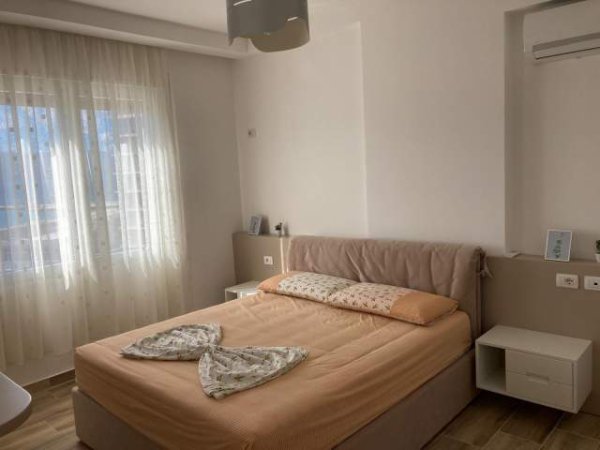 Vlore, jap me qera apartament 2+1+BLK Kati 9, 550 Euro (Lungomare)