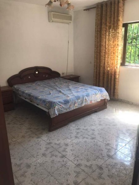 Tirane, jap me qera shtepi 2+1 Kati 1, 30.000 Leke (Rruga "Petrela")