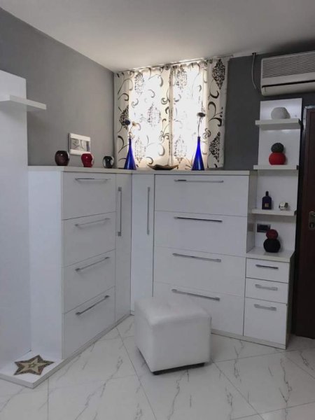 Tirane, shes Vile 2 Katshe 260 m² 350.000 Euro (21 dhjetori) (TRS-0419-1875)