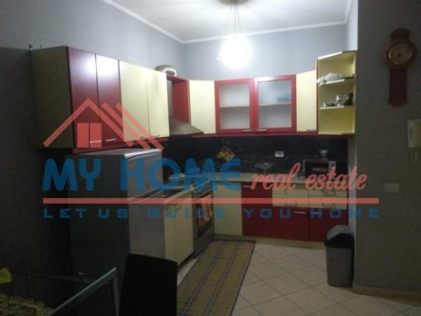 Tirane, jepet me qera apartament 1+1+BLK Kati 8, 76 m² 380 Euro (Don  Bosko)