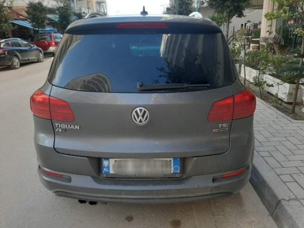Tirane, shes xhip Volkswagen Viti 2017, 19000 Euro