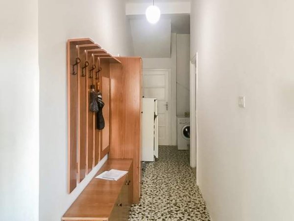 Tirane, jepet me qera shtepi 111 m² 500 Euro