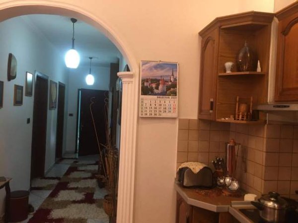 Tirane, shes apartament 2+1+A+BLK Kati 8, 102 m² 114.000 Euro (Rruga e Dibres  Tirane)