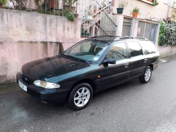 Tirane, shes makine karavan Ford Mondeo Viti 1994, 170.000 Leke