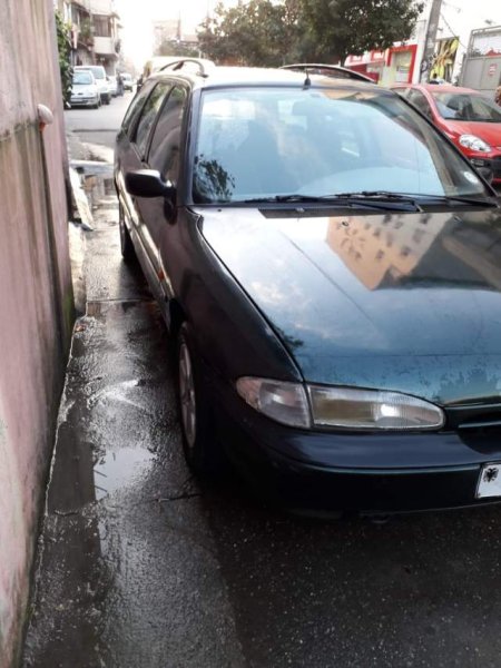 Tirane, shes makine karavan Ford Mondeo Viti 1994, 170.000 Leke