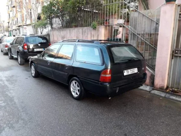 Tirane, shes makine  Ford Mondeo  SW   Viti 1994,   180.000 Leke