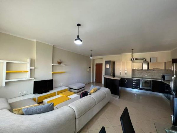 Tirane, jepet me qera apartament Kati 3, 143 m² 550 Euro (rruga bill klinton)