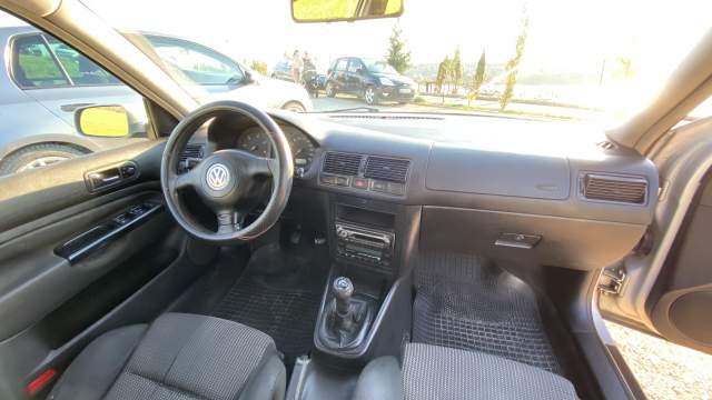 Tirane, shes makine Volkswagen Golf 4 TDI Viti 1999, 1.700 Euro