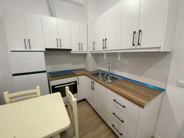 Tirane, jap me qera apartament 1+1+BLK Kati 5, 50 m² 300 Euro (Pasho hysa)