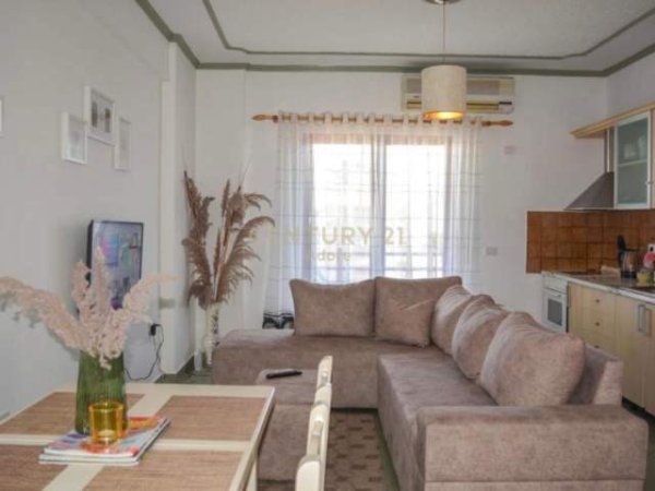 Tirane, jepet me qera apartament 3+1+BLK Kati 7, 87 m² 650 Euro (Rruga e kavajes)