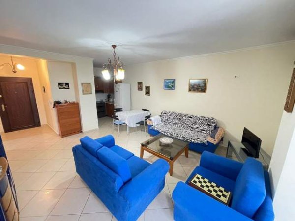 Tirane, shitet Penthouse 2+1+BLK Kati 1, 110.000 Euro