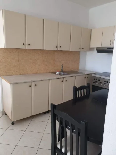 Tirane, jepet me qera apartament 2+1+A+BLK Kati 2, 120 m² 40,000 leke (Rr. Muhamet Deliu, Fresk)
