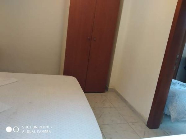 Tirane, jap me qera shtepi 1+1 Kati 0, 60 m² 15.000 Leke (Prane Forcave Speciale “Renea”)