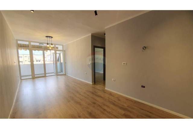 Tirane, shitet apartament 2+1+BLK Kati 9, 82 m² 144.500 Euro