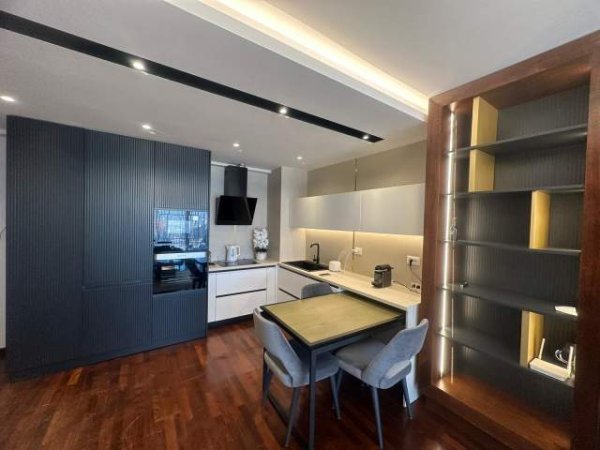 Tirane, shitet apartament 2+1+BLK Kati 9, 103 m² 200.000 Euro (rruga Dibres)