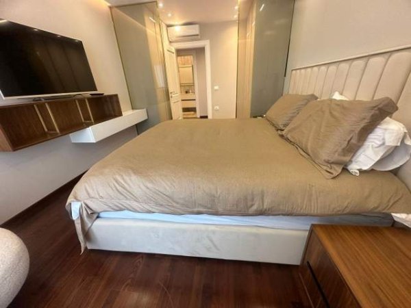 Tirane, shitet apartament 2+1+BLK Kati 9, 103 m² 200.000 Euro (rruga Dibres)