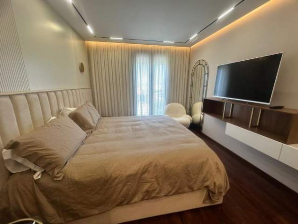 Tirane, shitet apartament 2+1+BLK Kati 9, 103 m² 200.000 Euro (rruga Dibres)