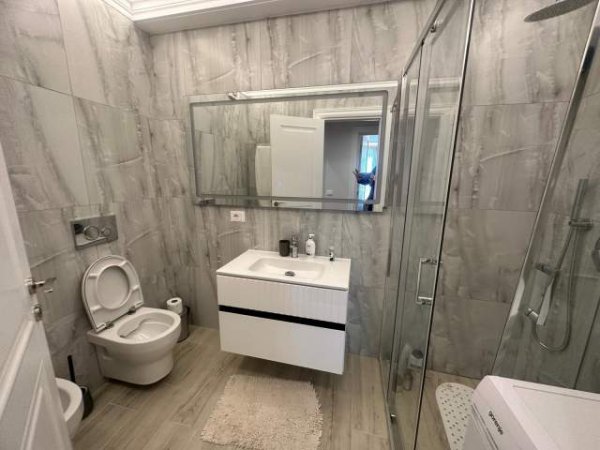 Tirane, shitet apartament 2+1+BLK Kati 9, 103 m² 200.000 Euro (rruga Dibres)