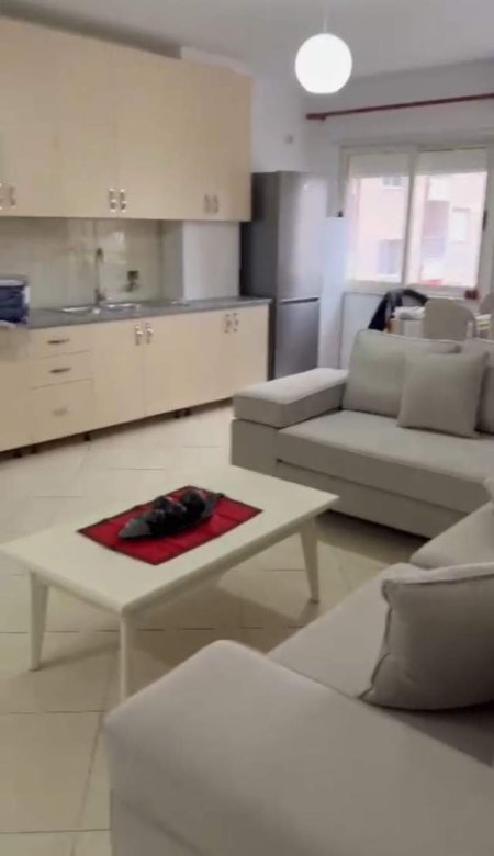 Tirane, jepet me qera apartament 3+1+BLK Kati 3, 120 m² 600 Euro (Bulevardi i Ri)