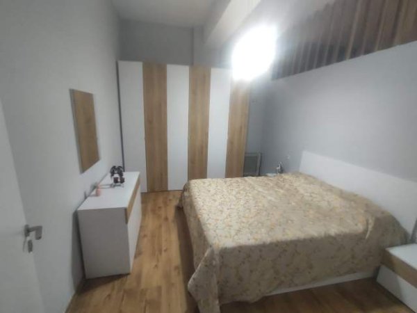 Tirane, jepet me qera apartament 2+1 Kati 1, 90 m² 450 Euro (Kodra e Diellit (Kompleksi Nova))