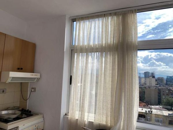 Tirane, jepet me qera apartament 1+1+BLK Kati 9, 62 m² 35.000 Leke (prane Ish Ambasades Jugosllave)
