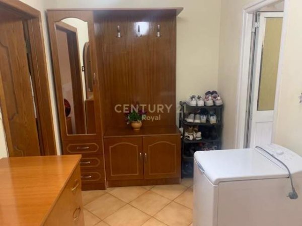 Tirane, shitet apartament 54 m² 53.000 Euro (Rruga Niko Avrami)