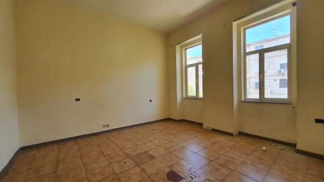 Vlore, shes Vile 5+1+A+BLK Kati 3, 500 m² 480.000 Euro (Sheshi Demokracia)