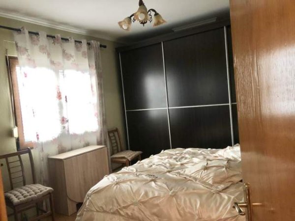 Tirane, jepet me qera apartament 2+1+A Kati 5, 70 m² 400 Euro (5 Maji)