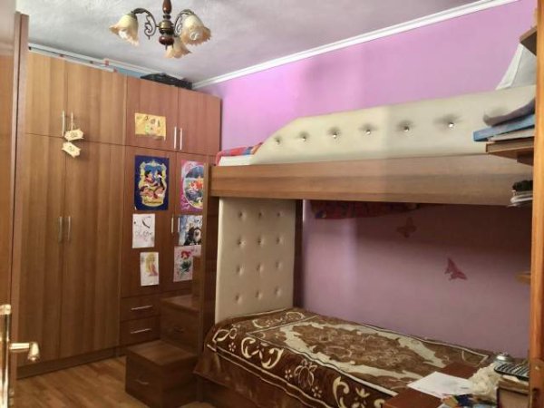 Tirane, jepet me qera apartament 2+1+A Kati 5, 70 m² 400 Euro (5 Maji)