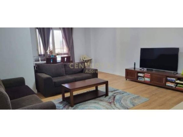 Tirane, jepet me qera apartament 2+1+BLK Kati 7, 112 m² 550 Euro (Hipoteka)