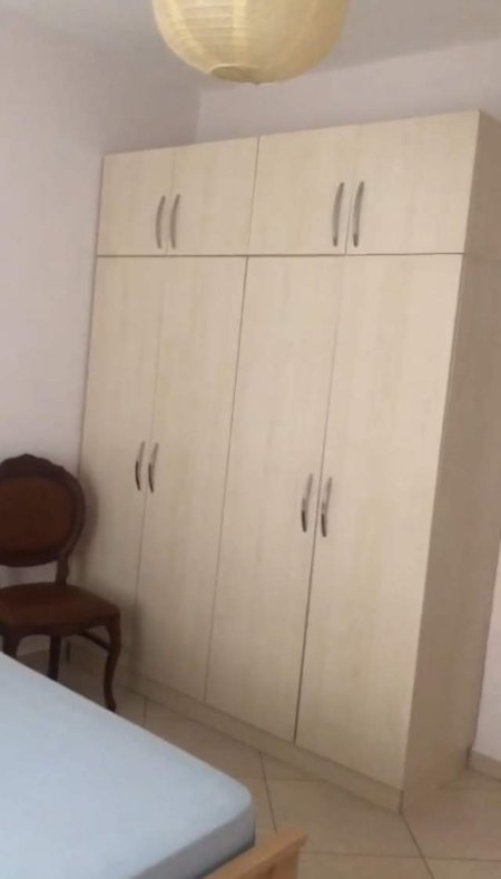 Tirane, jepet me qera apartament 1+1+BLK Kati 1, 57 m² 400 Euro (Kopeshti Zoologjik)