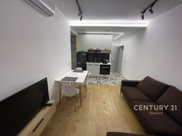 Tirane, jepet me qera apartament 1+1 Kati 1, 45 m² 500 Euro (Mine Peza)