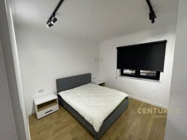 Tirane, jepet me qera apartament 1+1 Kati 1, 45 m² 500 Euro (Mine Peza)
