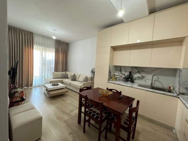 Tirane, shitet apartament 1+1 Kati 8, 57 m² 118.000 Euro (Kompleksi Kontakt)