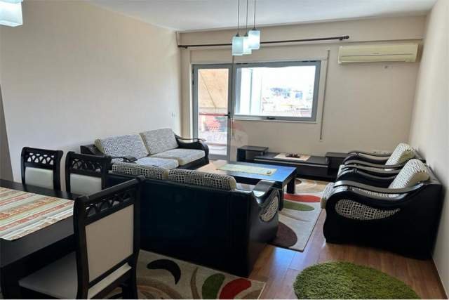 Tirane, shitet apartament 1+1+BLK Kati 3, 74 m² 100.000 Euro (Rruga e Dibres)