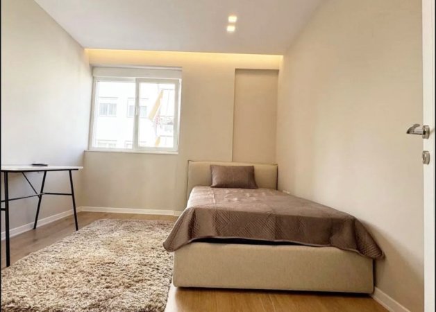 Tirane, shitet apartament 2+1+Ballkon , (Liqeni i thate,Green Terrace FZ)