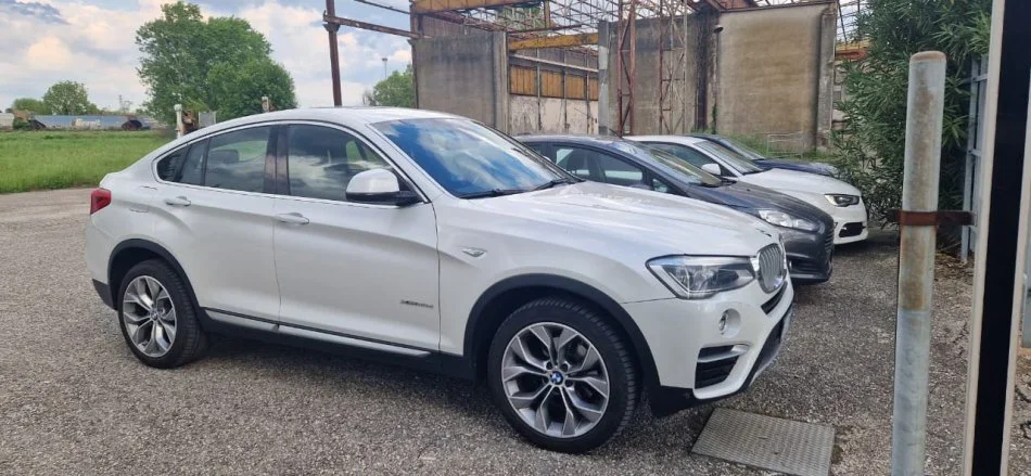 Tirane, shitet BMW X4 X-Drive 3.0d, 2016 Nafte, e bardhë automatik Klima 280.000 km 25.000 €